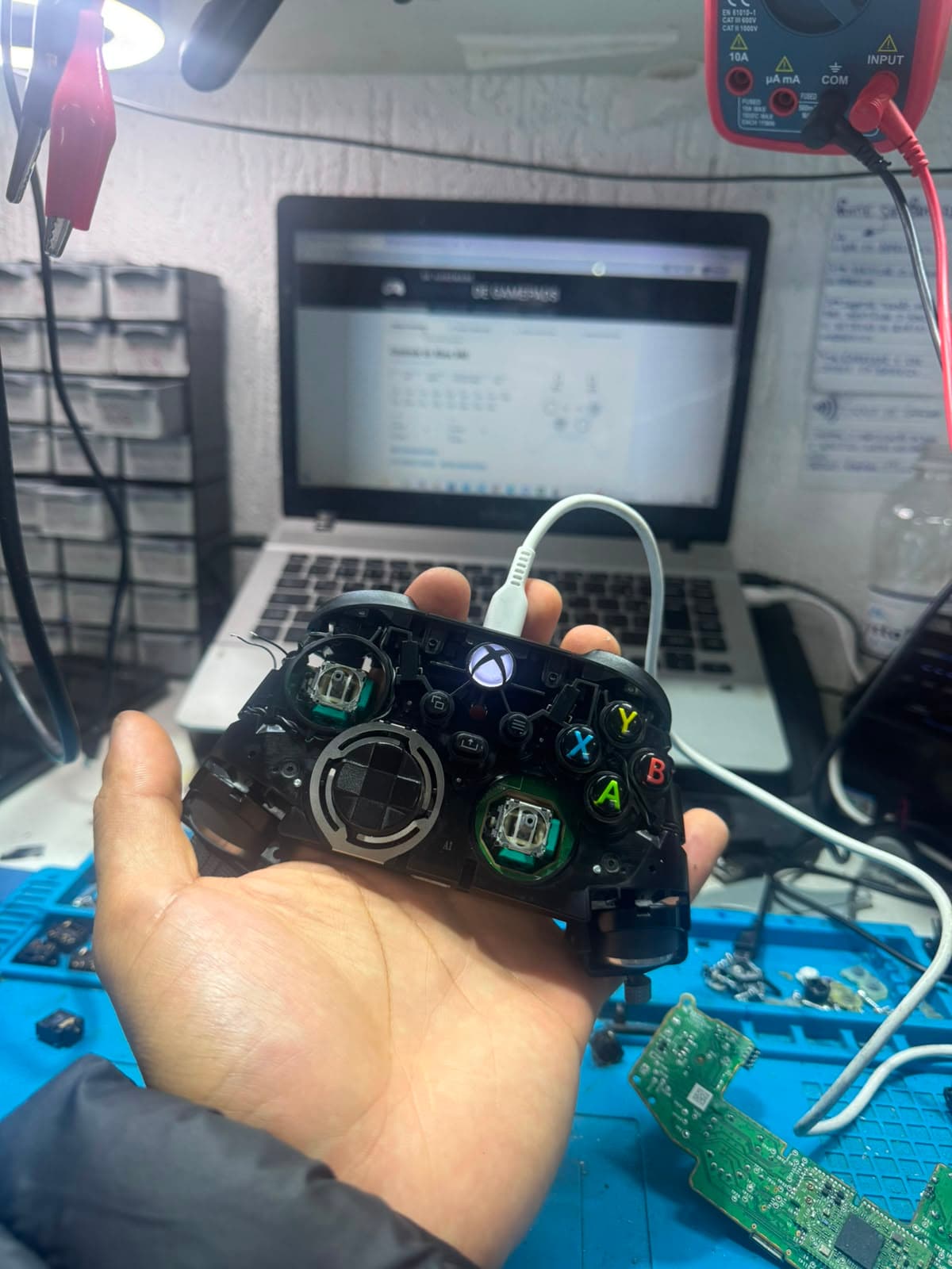 Controle Xbox Series X|S antes: Drift nos analógicos